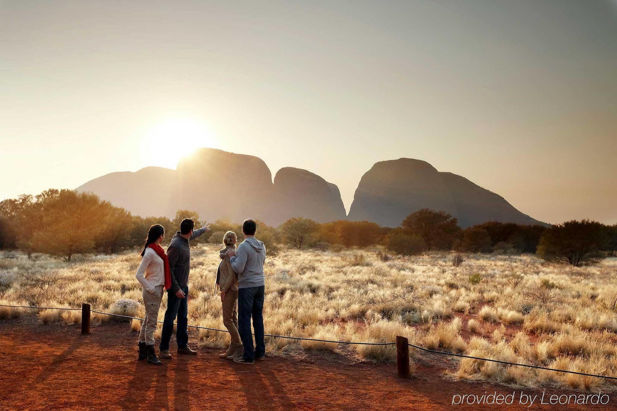 Sails In The Desert Ayers Rock Dış mekan fotoğraf